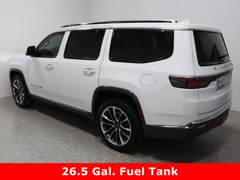 Used 2022 Jeep Wagoneer Series III w/ Premium Group I image 9
