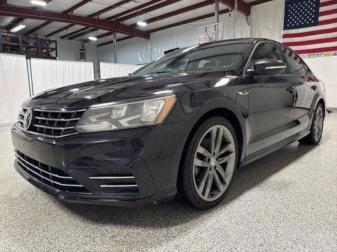 Used 2018 Volkswagen Passat 2.0T R-Line FWD image 5