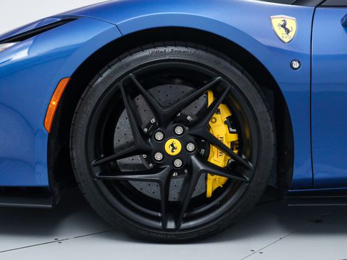 Certified 2023 Ferrari F8 Tributo RWD image 40