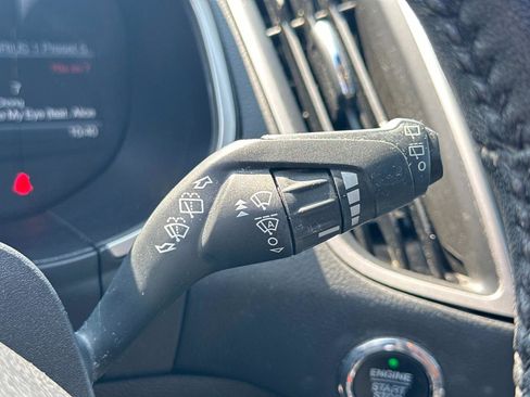 Used 2019 Ford Edge SEL w/ Equipment Group 201A image 28