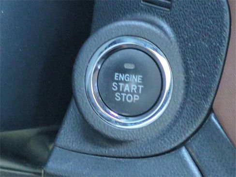 Used 2020 Subaru Outback Touring XT image 34