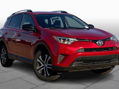 Used 2016 Toyota RAV4 LE AWD/4WD image 3