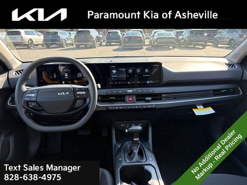 New 2026 Kia K4 LXS image 8