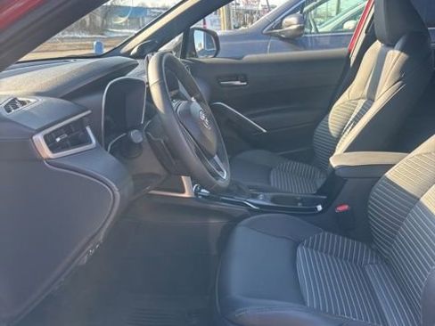 Used 2024 Toyota Corolla Cross XSE image 11