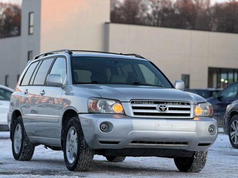Used 2005 Toyota Highlander Limited image 1