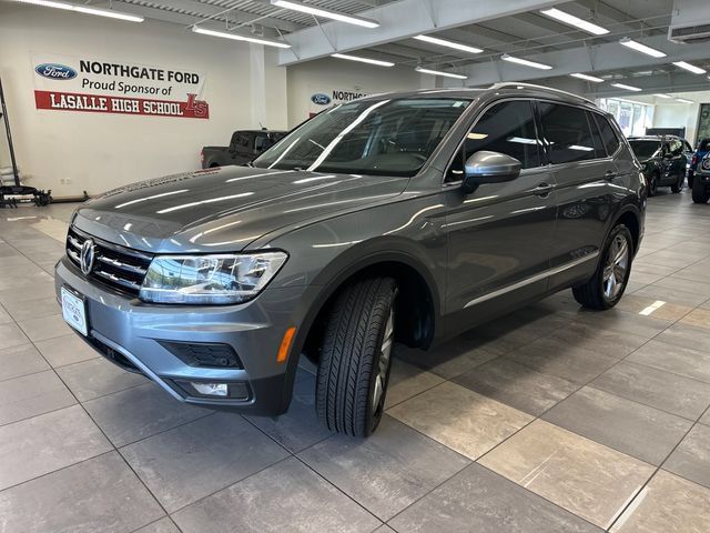 Used 2020 Volkswagen Tiguan SEL AWD/4WD image 17