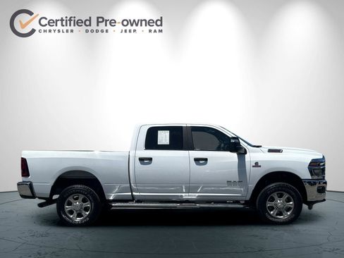 Used 2025 RAM 2500 Big Horn AWD/4WD image 3