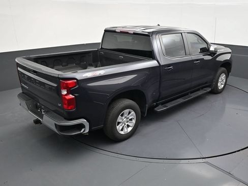 Used 2023 Chevrolet Silverado 1500 LT AWD/4WD image 16