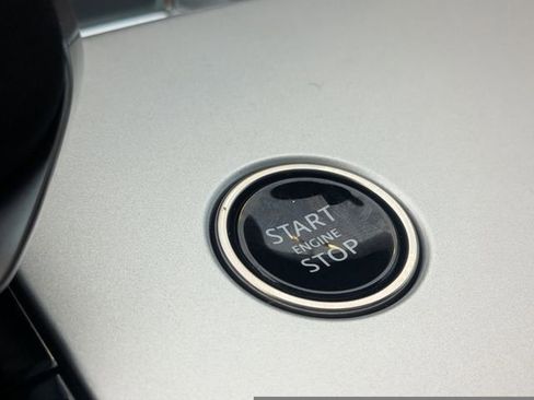 Used 2024 Land Rover Range Rover SE image 22