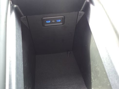 Used 2024 Mercedes-Benz EQS 580 580 image 29