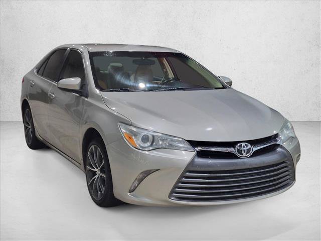 Used 2015 Toyota Camry LE FWD image 3