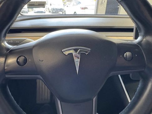 Used 2017 Tesla Model 3 RWD image 16