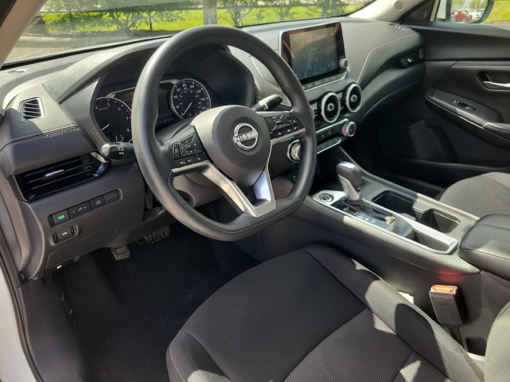 Certified 2025 Nissan Sentra SV FWD image 13