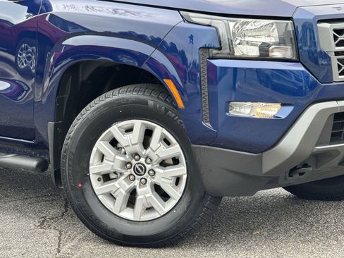 Used 2022 Nissan Frontier SV image 13