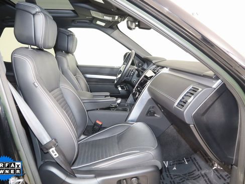 Used 2023 Land Rover Discovery S R-Dynamic image 13