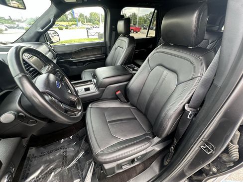 Used 2020 Ford Expedition Max Limited w/ Texas Edition Package RWD image 22