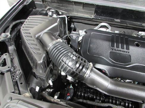 Used 2023 GMC Acadia SLT image 81