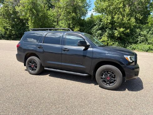 Used 2022 Toyota Sequoia TRD Pro AWD/4WD image 14