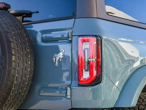 Used 2022 Ford Bronco Outer Banks image 6