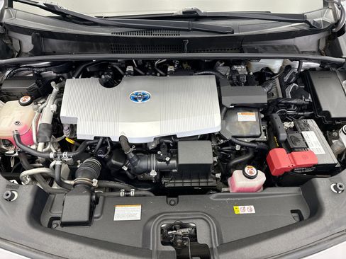 Used 2017 Toyota Prius Prime Advanced image 21