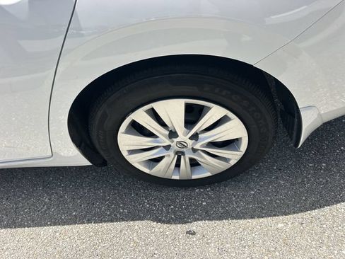 Certified 2025 Nissan Sentra S FWD image 10