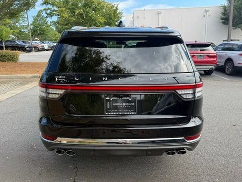 New 2025 Lincoln Aviator Reserve w/ Equipment Group 201A image 18