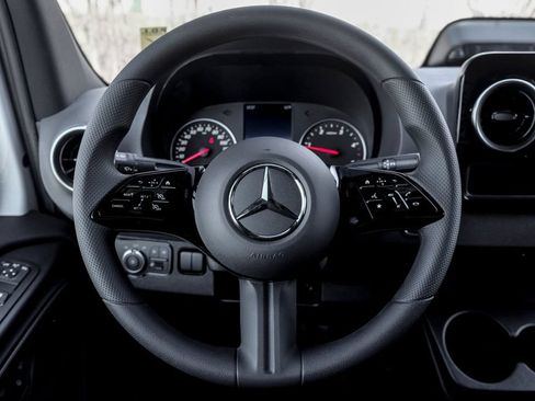 Used 2026 Mercedes-Benz Sprinter 2500 image 15