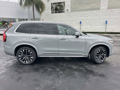 Used 2026 Volvo XC90 T8 Plus w/ Protection Package Premier AWD/4WD image 3