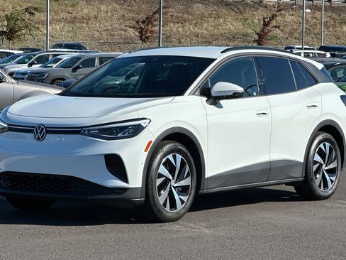 Used 2024 Volkswagen ID.4 Standard image 7