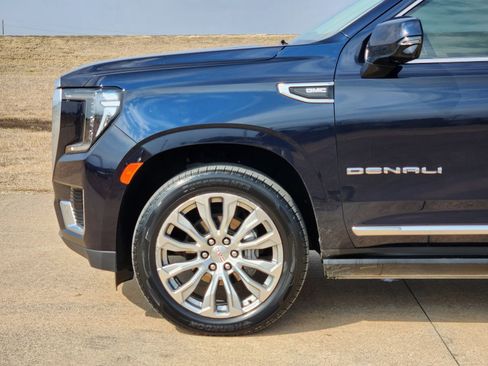 Used 2022 GMC Yukon Denali image 13