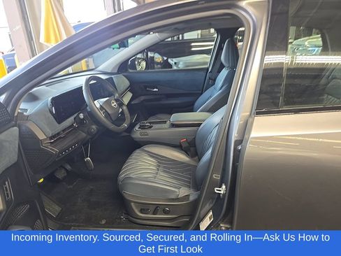 Used 2023 Nissan Ariya AWD/4WD image 3