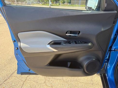 Used 2023 Nissan Kicks SR w/ SR Premium Package FWD image 19