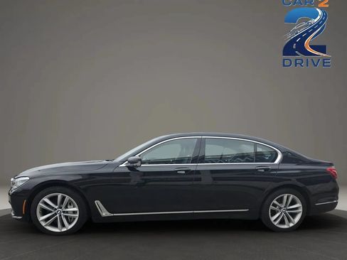 Used 2018 BMW ALPINA B7 xDrive AWD/4WD image 4