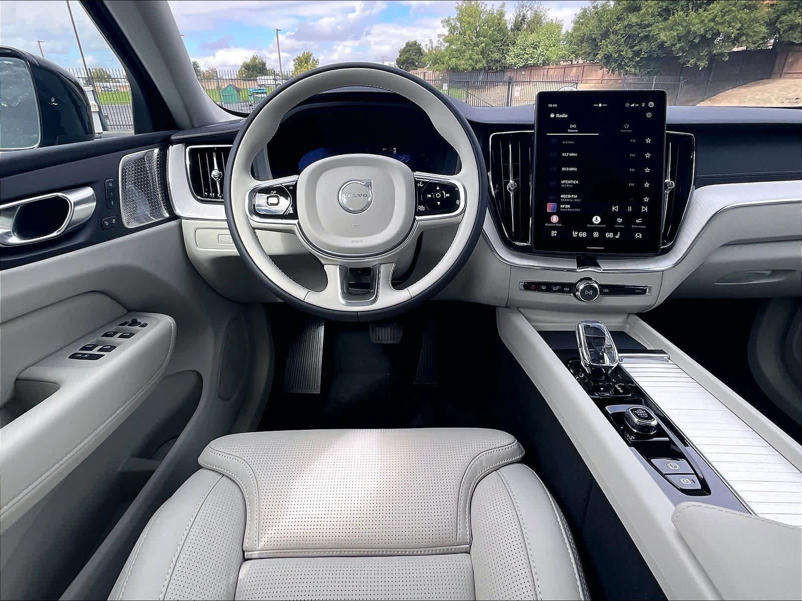New 2027 Volvo XC60 T8 Ultra AWD/4WD image 15