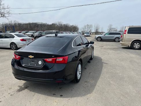 Used 2017 Chevrolet Malibu LT FWD image 5