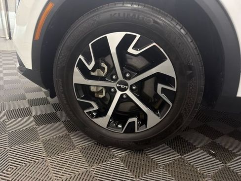 Certified 2024 Kia Sportage EX AWD/4WD image 31