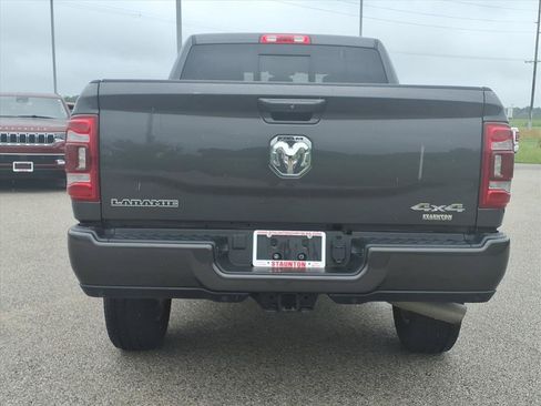 Used 2024 RAM 2500 Laramie AWD/4WD image 25