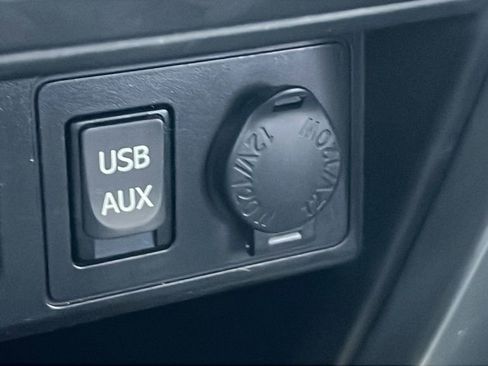 Used 2018 Toyota 4Runner SR5 AWD/4WD image 27