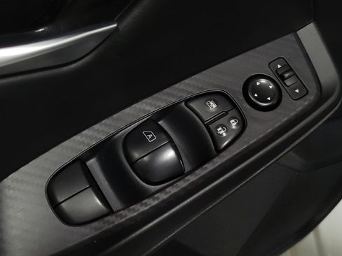 Used 2025 Nissan Sentra SV FWD image 27
