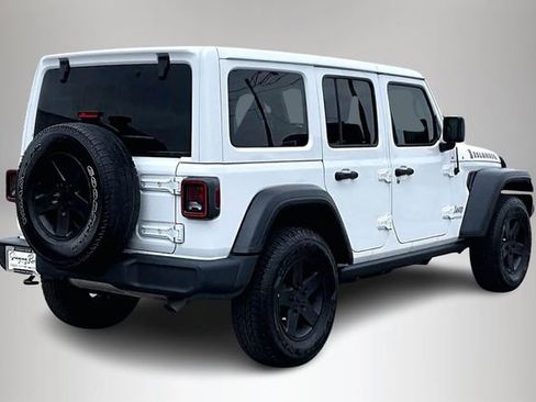 Used 2021 Jeep Wrangler Unlimited Islander image 5