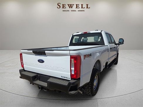 New 2026 Ford F250 XL w/ XL Off-Road Package image 4