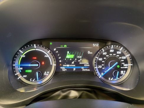 Used 2020 Toyota Highlander Platinum image 16