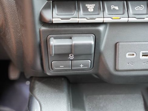 Used 2021 Chevrolet Silverado 3500 LTZ w/ LTZ Convenience Package AWD/4WD image 35