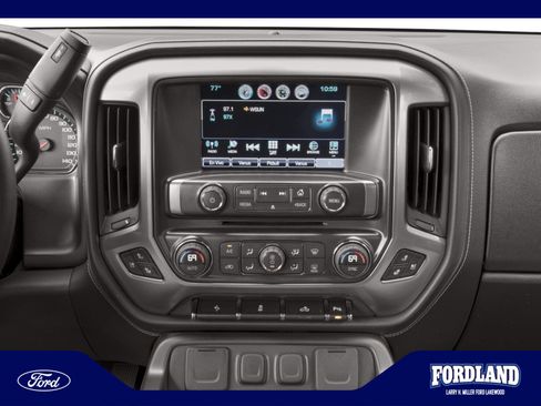 Used 2018 Chevrolet Silverado 1500 LTZ AWD/4WD image 7