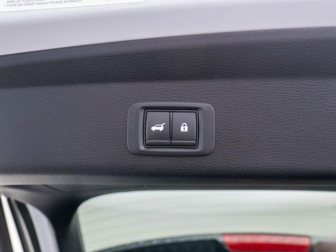 Used 2022 Mitsubishi Outlander SEL image 28