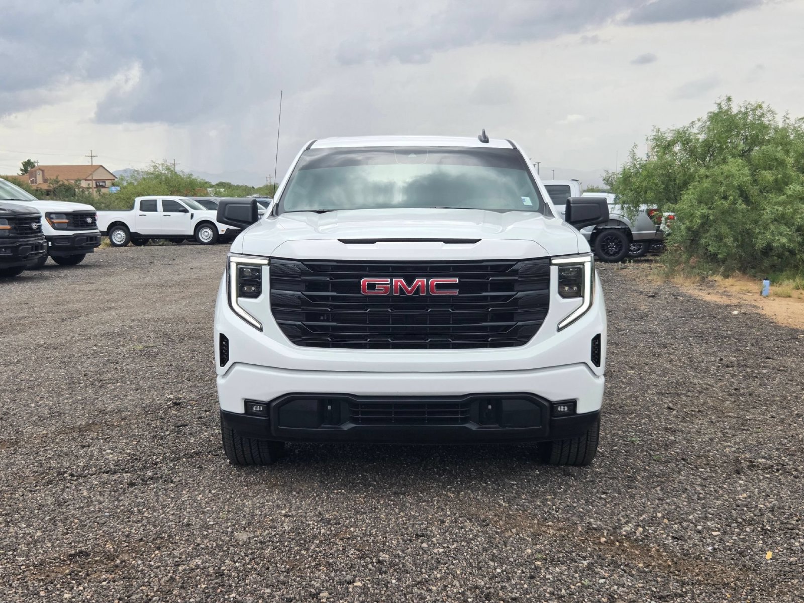 Used 2026 GMC Sierra 1500 Elevation AWD/4WD image 2