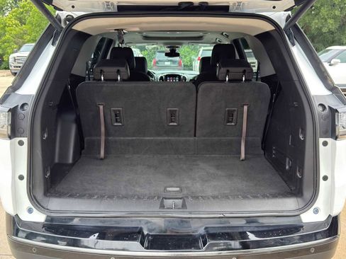 Used 2018 Chevrolet Traverse Premier w/ Redline Edition FWD image 9