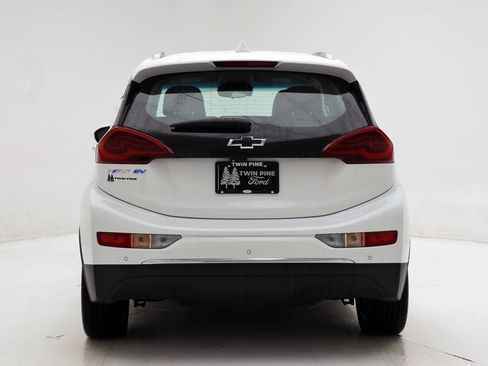 Used 2021 Chevrolet Bolt Premier w/ Infotainment Package image 8