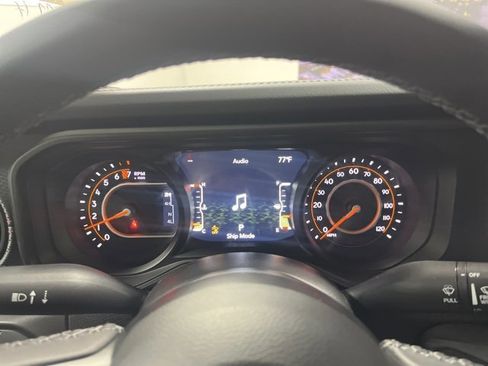 New 2025 Jeep Gladiator Rubicon w/ Convenience Group image 12