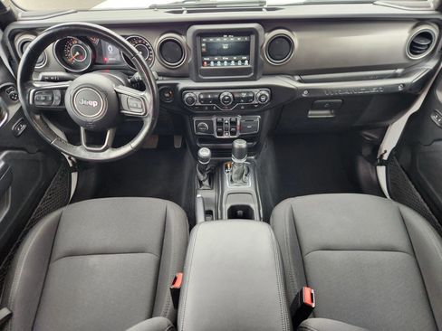 Used 2022 Jeep Wrangler Unlimited Sport AWD/4WD image 2